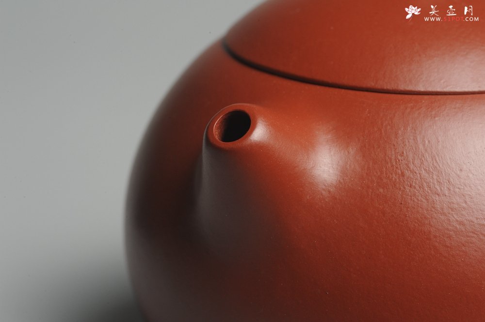 紫砂壶图片：美壶特惠 经典优质大红袍朱泥西施 做工精致 - 宜兴紫砂壶网