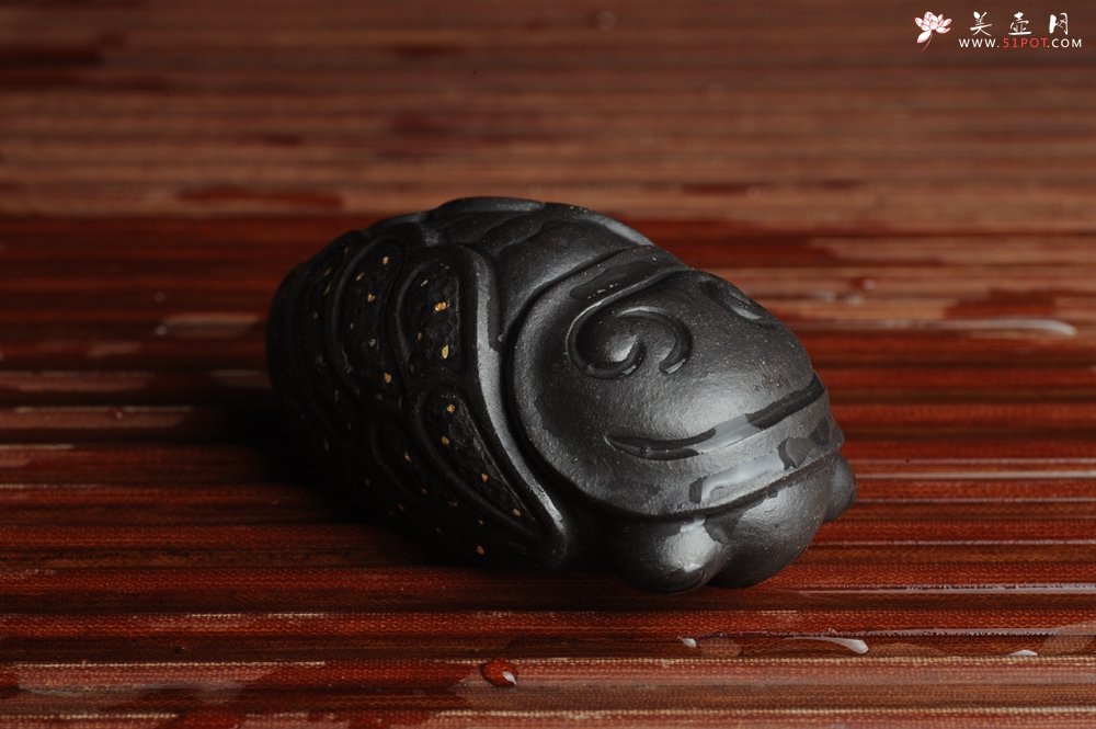 紫砂壶图片：美宠特惠 蝉 知了 手把件茶宠 油性十足 长7cm宽4cm高3cm - 宜兴紫砂壶网