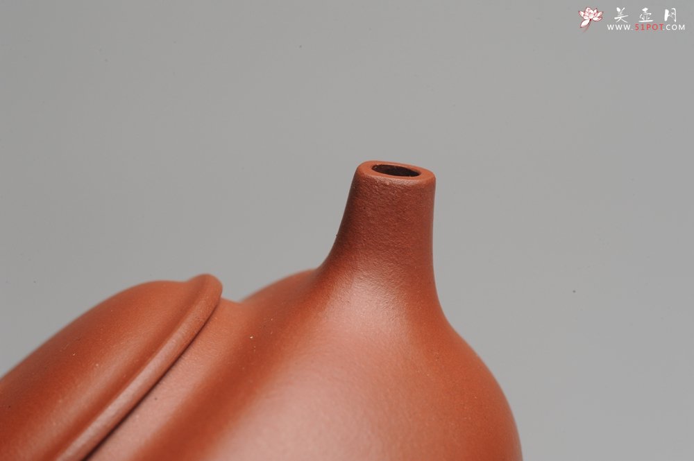 紫砂壶图片：美壶特惠 优质老清水泥精致涌泉 养后温润可人 - 宜兴紫砂壶网