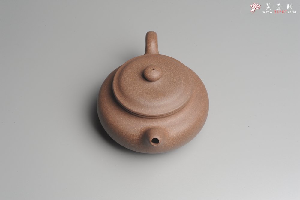 紫砂壶图片：美壶特惠 精致做工老段泥大亨仿古 茶人醉爱 - 宜兴紫砂壶网