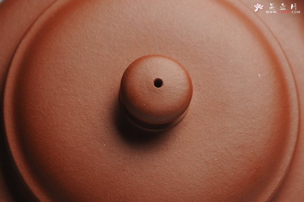 紫砂壶图片：美壶特惠 优质老清水泥精致涌泉 养后温润可人 - 宜兴紫砂壶网