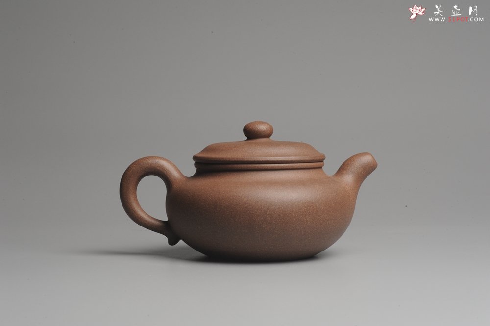 紫砂壶图片：美壶特惠 精致做工老段泥大亨仿古 茶人醉爱 - 宜兴紫砂壶网