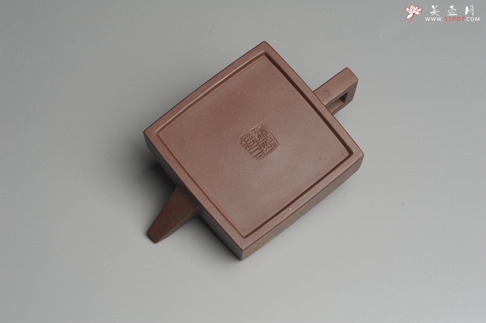 紫砂壶图片：美壶特惠 全手工精品方山逸士 线条流畅 - 宜兴紫砂壶网