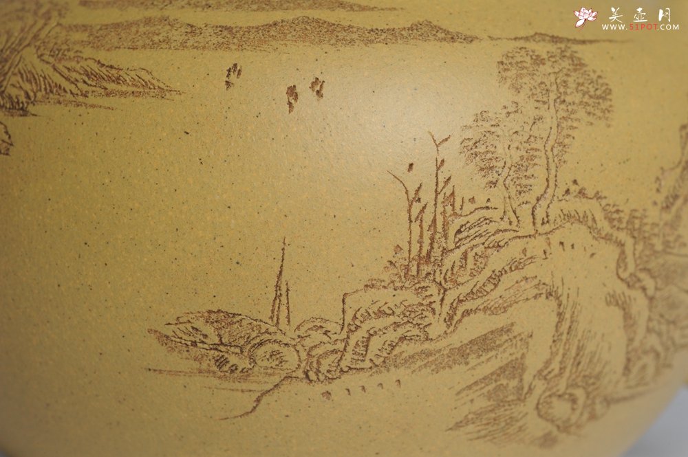 紫砂壶图片：美壶特惠 灰常好的本山段精工山水莲子壶 端庄秀雅 莫待明年花更好 当惜今朝春正浓 - 宜兴紫砂壶网