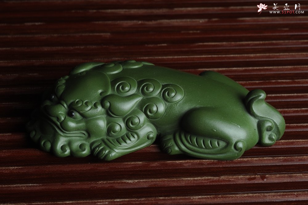 紫砂壶图片：紫砂貔貅茶宠 镇宅 神态细腻 做工精致 茶盘尤物 - 宜兴紫砂壶网