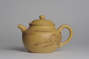 紫砂壶图片：美壶特惠 灰常好的本山段精工山水莲子壶 端庄秀雅 造化钟神秀 阴阳割昏晓 - 宜兴紫砂壶网