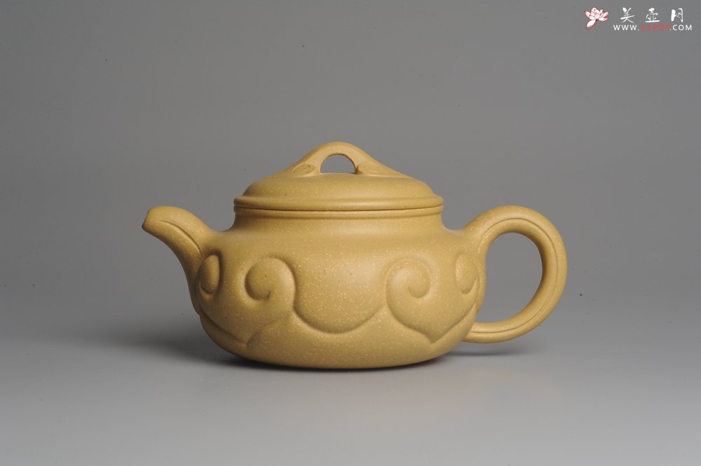 紫砂壶图片：美壶特惠 优质本山段 精工仿古如意  - 宜兴紫砂壶网