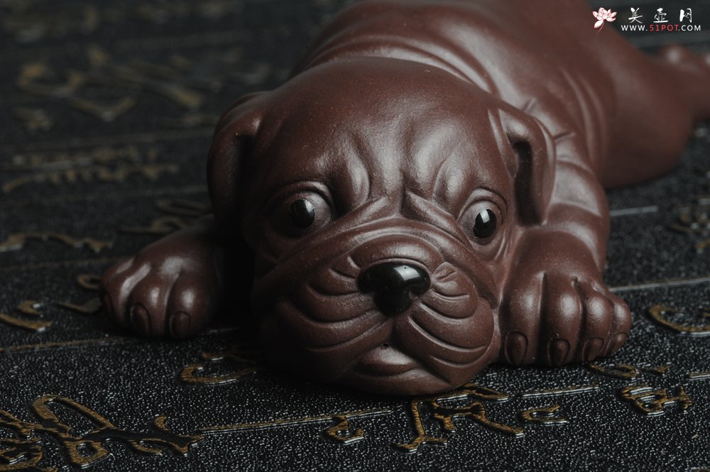 紫砂壶图片：美宠特惠 油润老紫泥沙皮狗茶宠  做工超精致长13cm宽4到6.5cm高4cm - 宜兴紫砂壶网