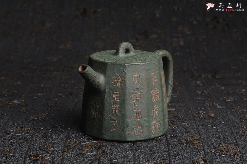 紫砂壶图片：美壶特惠 学苑派 仿龙文风格 青铜器质感 高秦权 - 宜兴紫砂壶网