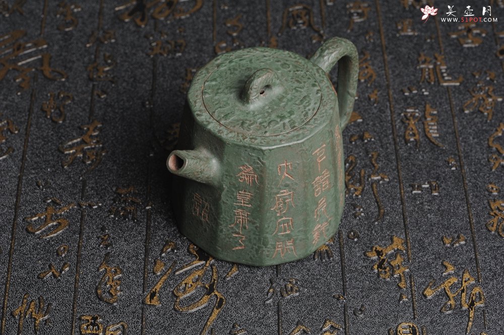 紫砂壶图片：美壶特惠 学苑派 仿龙文风格 青铜器质感 高秦权 - 宜兴紫砂壶网