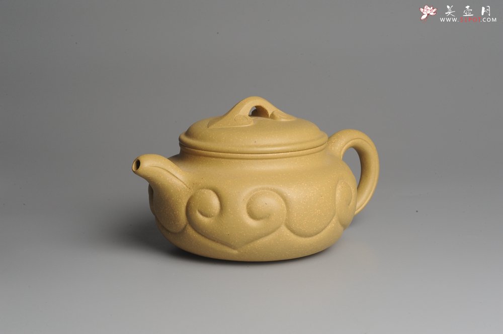 紫砂壶图片：美壶特惠 优质本山段 精工仿古如意  - 宜兴紫砂壶网