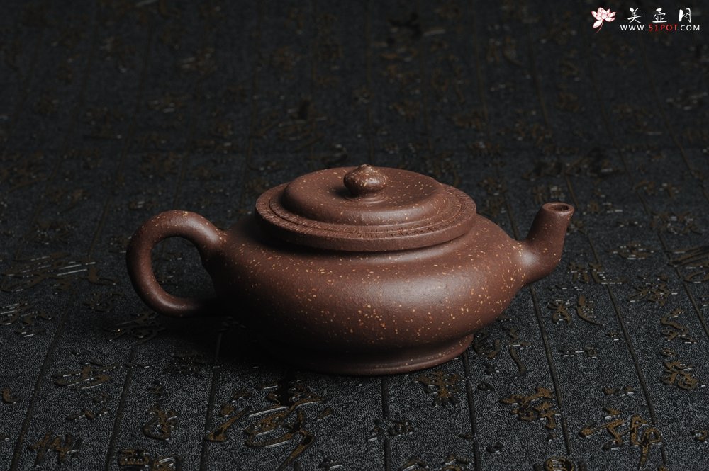 紫砂壶图片：美壶特惠 油润五彩紫泥精致矮莲灯  - 宜兴紫砂壶网