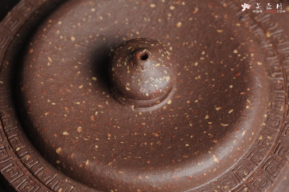 紫砂壶图片：美壶特惠 油润五彩紫泥精致矮莲灯  - 宜兴紫砂壶网