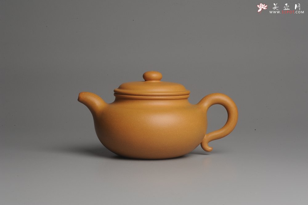 紫砂壶图片：灰常油润黄金段泥 全手工大亨仿古 古韵悠悠  - 宜兴紫砂壶网