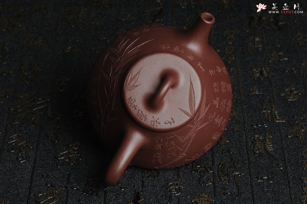 紫砂壶图片：油润底曹青 全手工精品摹古老子冶石瓢 骨肉匀挺 清茗堂助工文气装饰板桥竹 文人风骨尽显 - 宜兴紫砂壶网