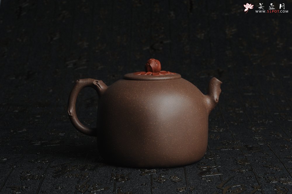 紫砂壶图片：美壶特惠 精工国色天香壶 贴叶精湛 - 宜兴紫砂壶网