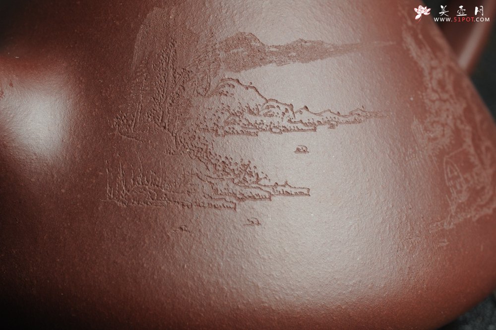 紫砂壶图片：油润底曹青 全手工精品老子冶石瓢 骨肉匀挺 清茗堂助工文气装饰山水 - 宜兴紫砂壶网