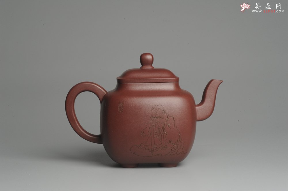 紫砂壶图片：实力派张海艳全手工重器鸣远四方 方健老师双刀装饰 浑厚大气 - 宜兴紫砂壶网