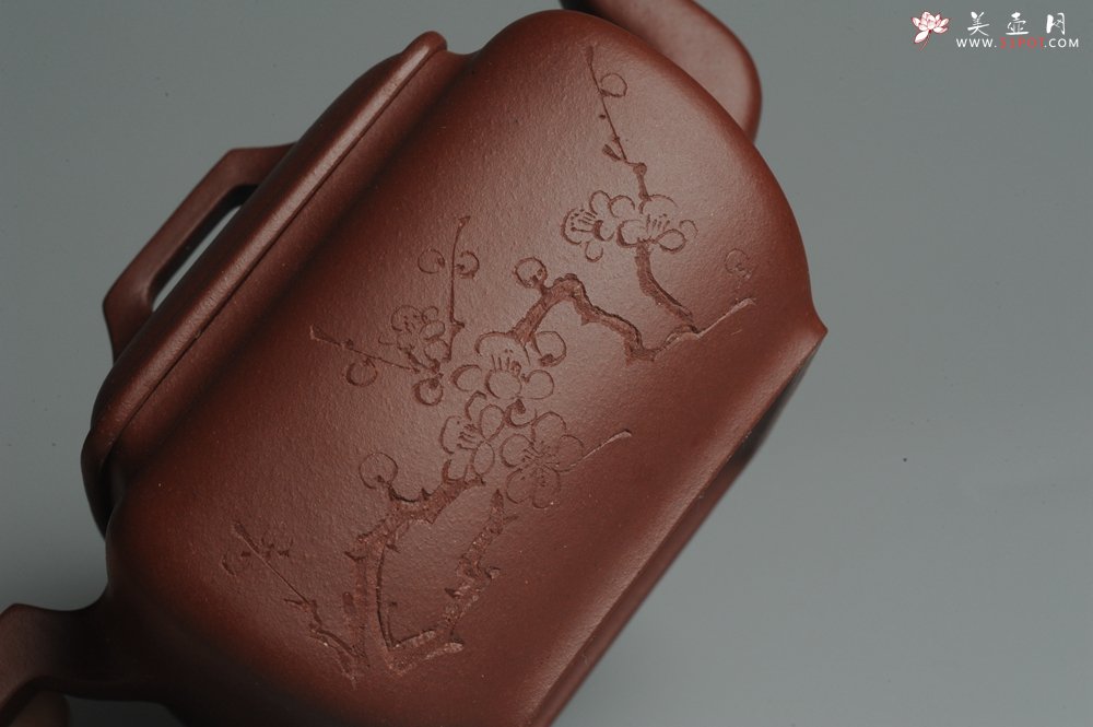 紫砂壶图片：美壶特惠 精品无欲则刚四方方樽 陈俊儒精心装饰 - 宜兴紫砂壶网