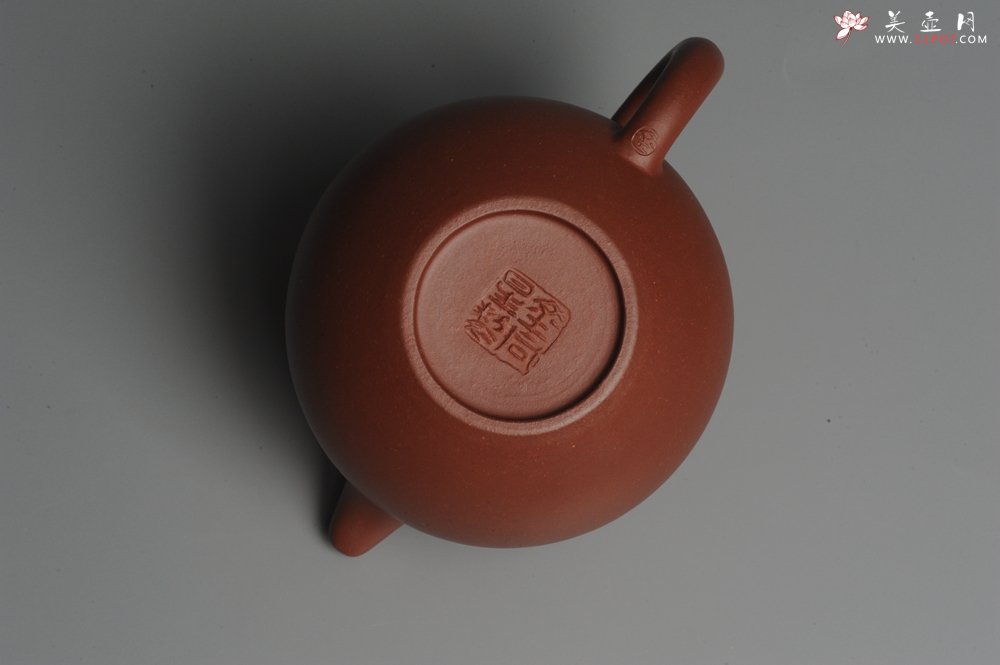 紫砂壶图片：油润底曹青 全手工寿珍掇球 深得老味 做工超好 - 宜兴紫砂壶网