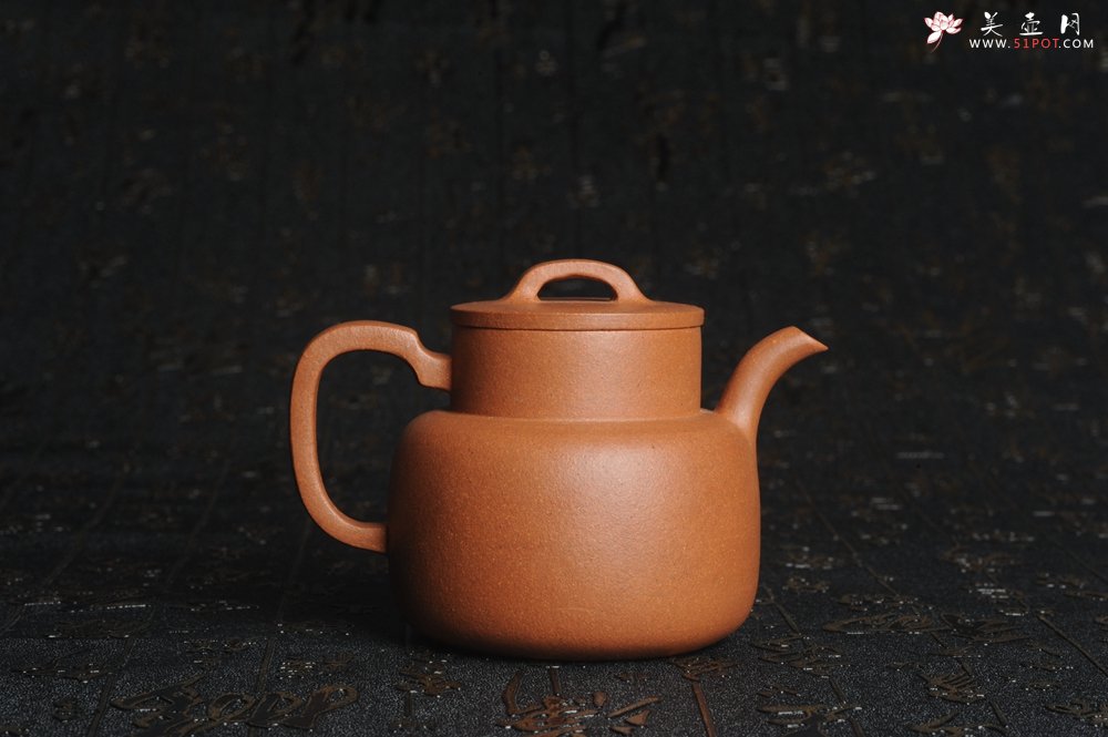 紫砂壶图片：美壶特惠 灰常油润优质黄降坡泥瓦当壶 文气小巧精致 实用 茶人醉爱 - 宜兴紫砂壶网