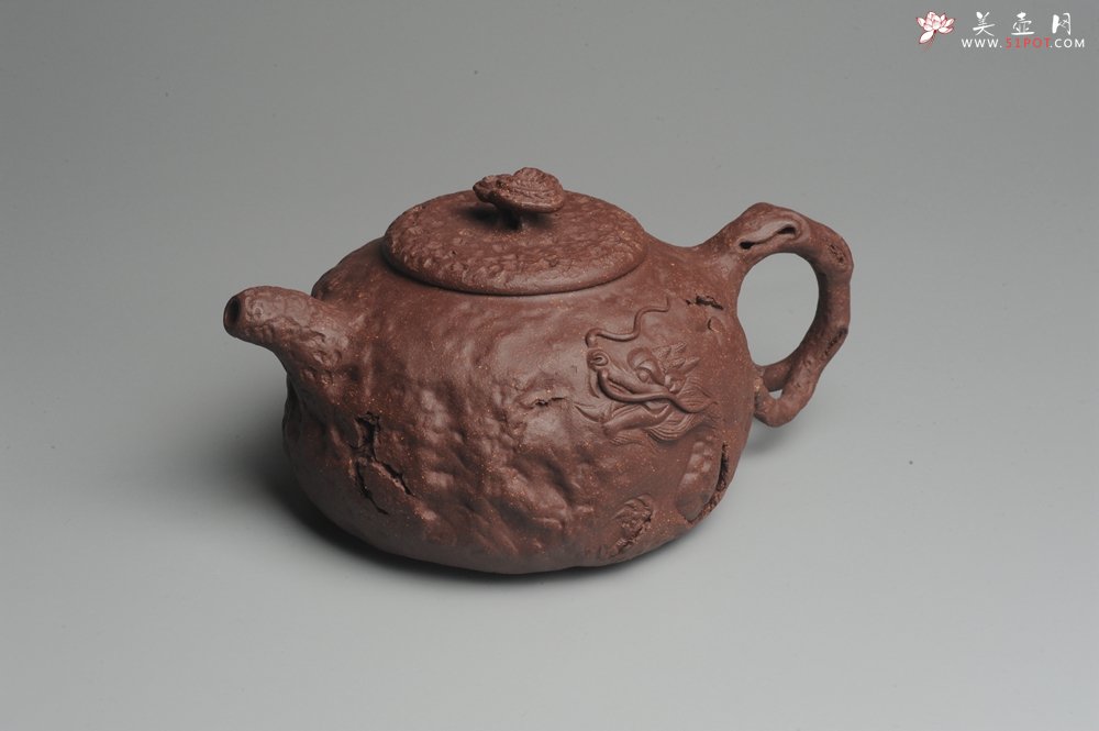 紫砂壶图片：美壶特惠 全手工薄胎游龙灵芝供春 龚春 做工精致 单色更显功力 - 宜兴紫砂壶网