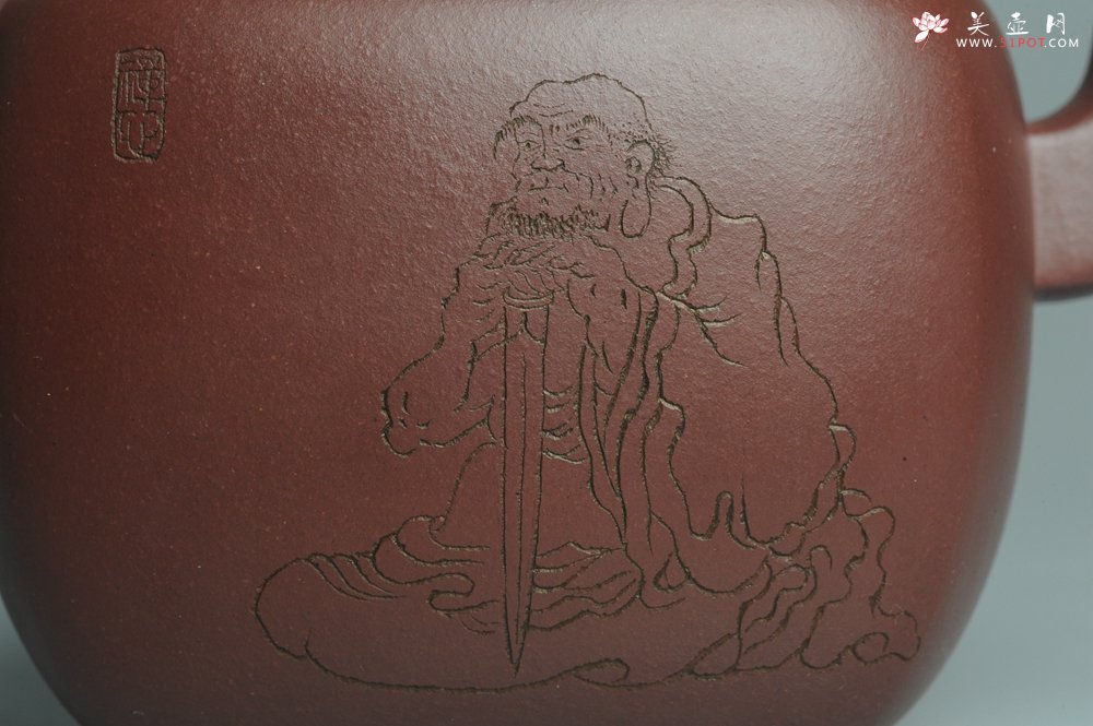 紫砂壶图片：实力派张海艳全手工重器鸣远四方 方健老师双刀装饰 浑厚大气 - 宜兴紫砂壶网