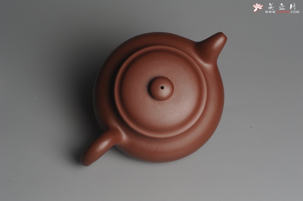 紫砂壶图片：实力派杨老师 难度灰常大 全手工大品大亨仿古 本色清水泥 稳重大气  适合收藏 - 宜兴紫砂壶网