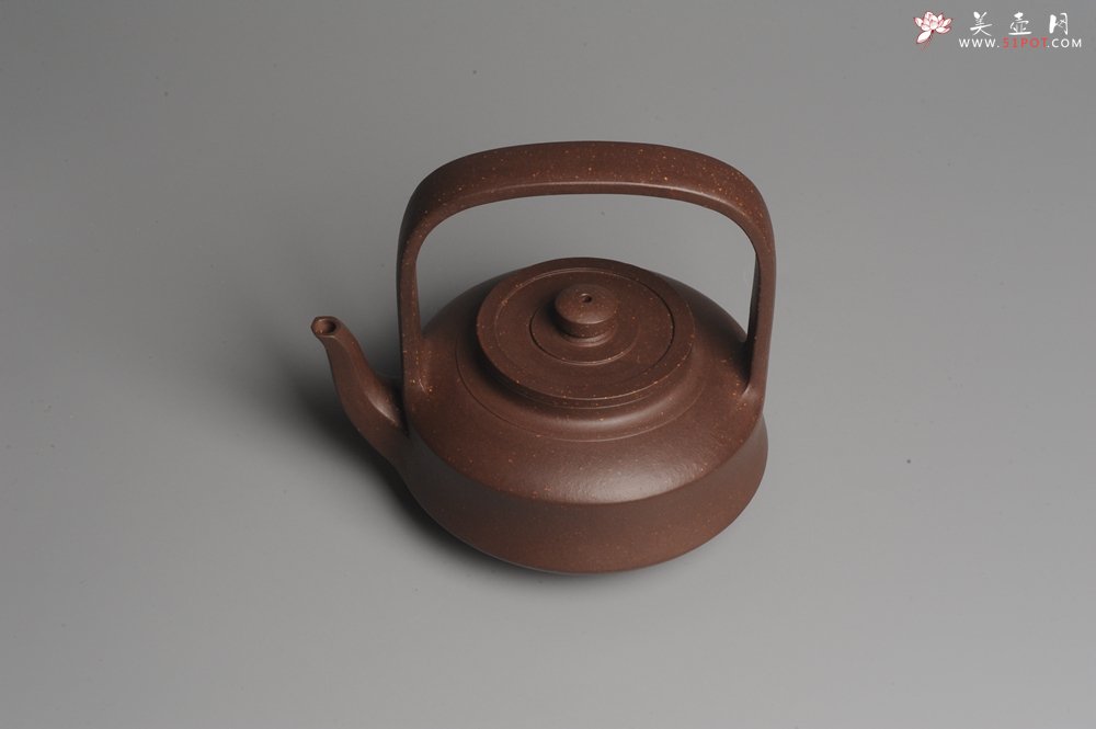 紫砂壶图片：进步明显 扛鼎之作 全美品 难度大刹凹单片折肩拍打成型全手工提壁壶 且玩且珍惜 - 宜兴紫砂壶网