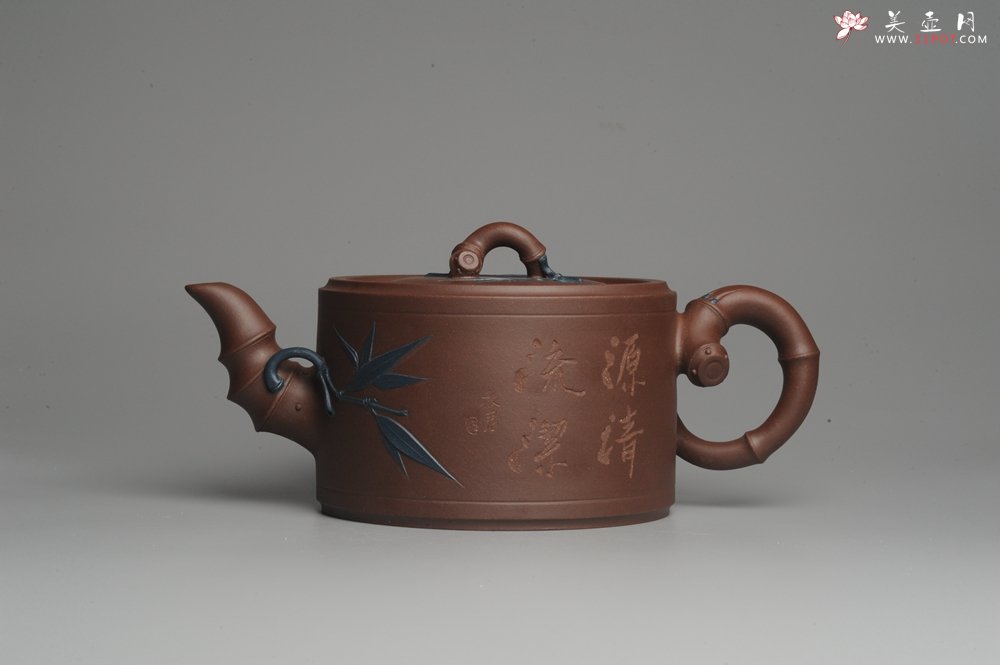 紫砂壶图片：精品大竹段壶 嵌盖难度大  气势磅礴 - 宜兴紫砂壶网