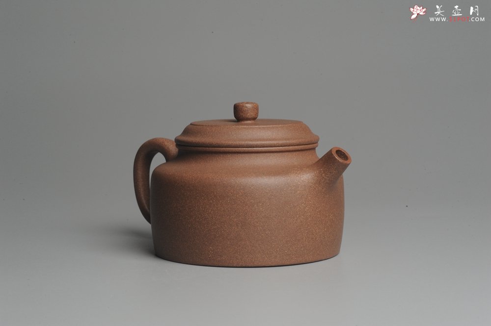 紫砂壶图片：美壶特惠 老段泥德中 做工精致 茶人醉爱 - 宜兴紫砂壶网