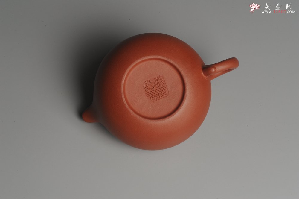 紫砂壶图片：美壶特惠 精致小仿古 茶人醉爱 养后温润如玉 - 宜兴紫砂壶网