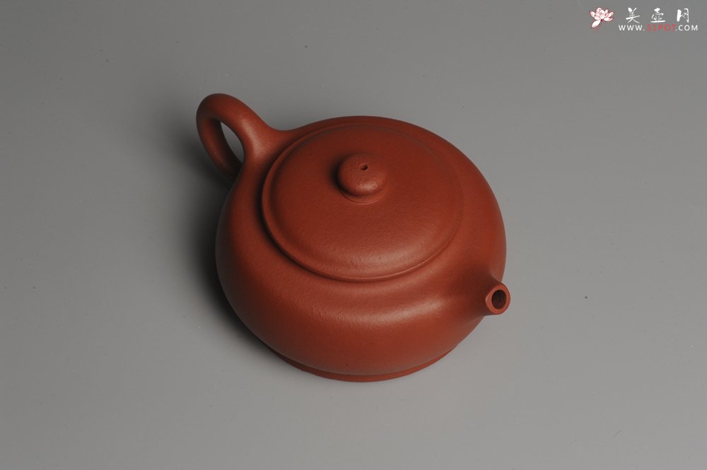 紫砂壶图片：美壶特惠 精致做工粗砂梨皮红泥涌泉壶 茶人醉爱 易泡养 - 宜兴紫砂壶网
