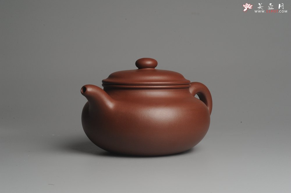 紫砂壶图片：实力派杨老师 难度灰常大 全手工大品大亨仿古 本色清水泥 稳重大气  适合收藏 - 宜兴紫砂壶网