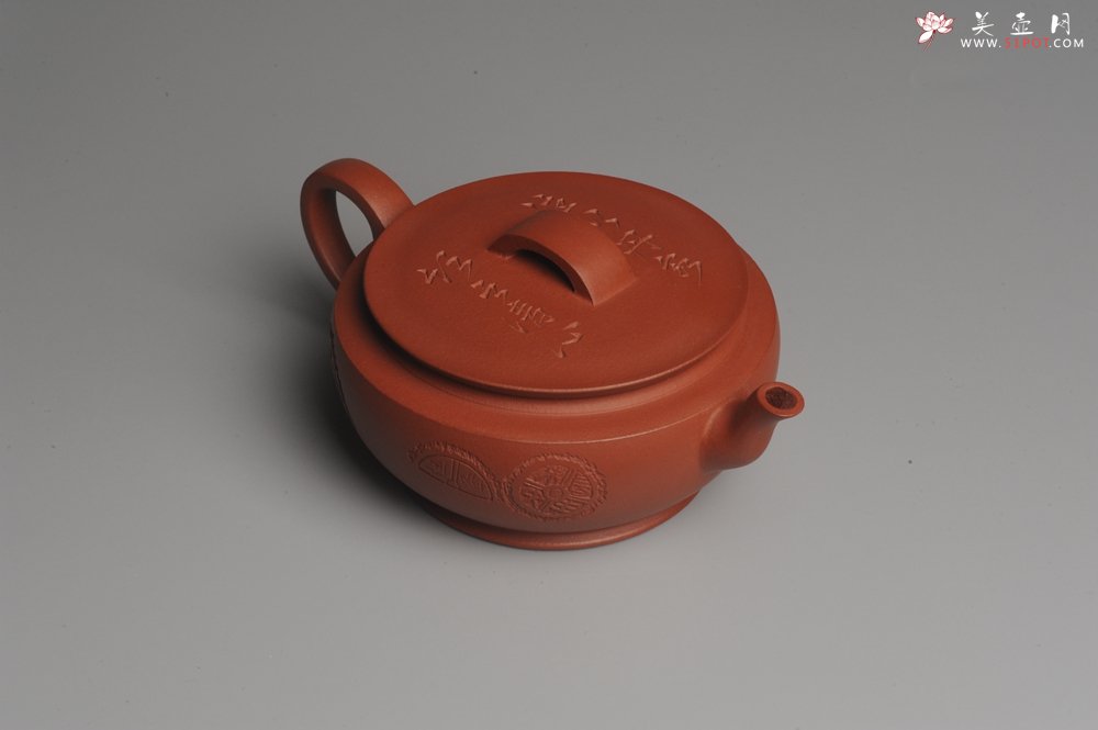 紫砂壶图片：美壶特惠 老清水泥 精致大蕴汉瓦 助工俞霞文气装饰瓦当 大口实用 茶人醉爱 - 宜兴紫砂壶网