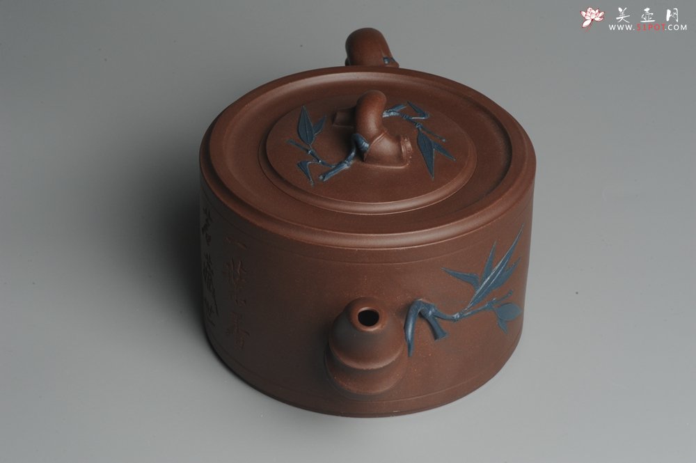 紫砂壶图片：精品大竹段壶 嵌盖难度大  气势磅礴 - 宜兴紫砂壶网