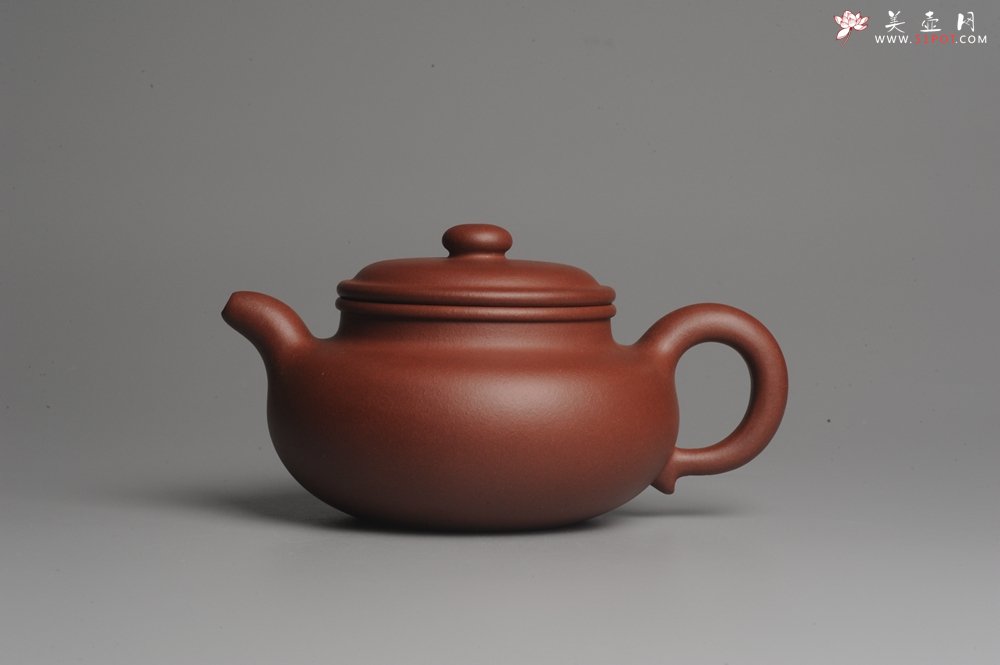 紫砂壶图片：油润底曹青 一捺底精品全手工大亨仿古 深得老味 请君细品 - 宜兴紫砂壶网