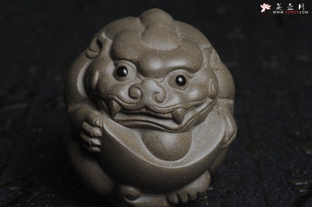 紫砂壶图片：美宠特惠 回馈壶友 精致聚财金蟾茶宠 茶盘尤物高7.5cm宽6.5cm左右 - 宜兴紫砂壶网