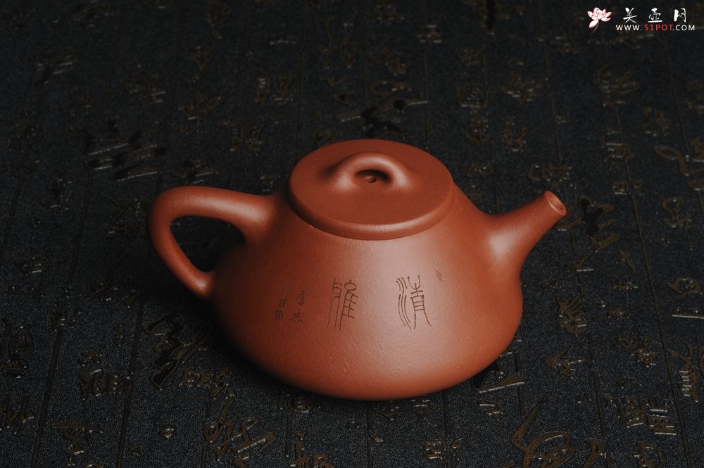 紫砂壶图片：油润底曹青 全手工精品子冶石瓢 骨肉匀挺 清茗堂助工文气装饰菖蒲清供图 文人风骨尽显 - 宜兴紫砂壶网