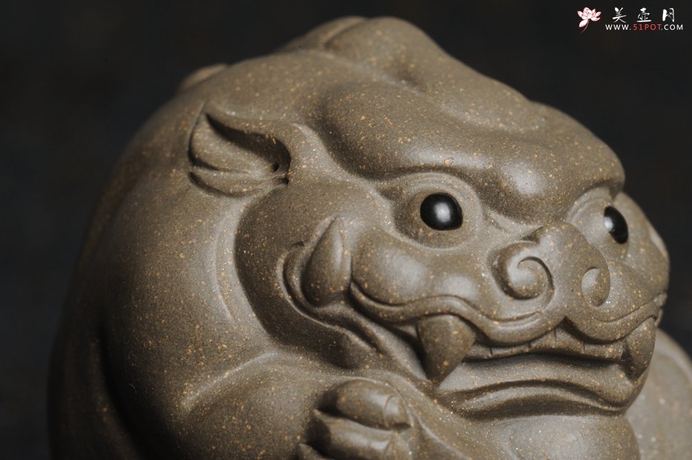 紫砂壶图片：美宠特惠 回馈壶友 精致聚财金蟾茶宠 茶盘尤物高7.5cm宽6.5cm左右 - 宜兴紫砂壶网