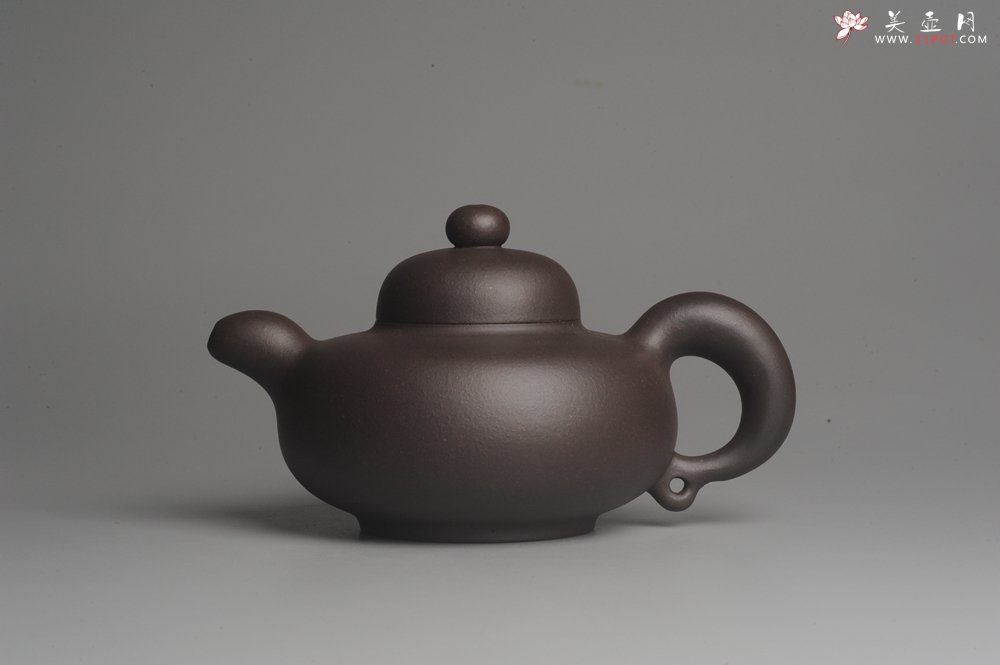 紫砂壶图片：美壶特惠 精致老紫泥道洪圣珠 稳重大气 - 宜兴紫砂壶网