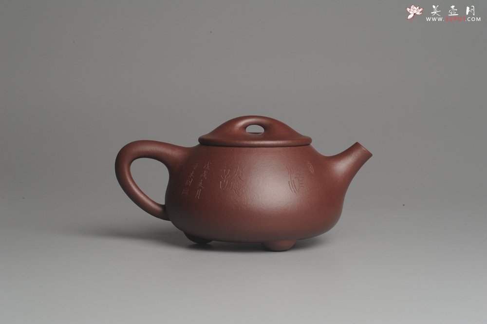 紫砂壶图片：美壶特惠 经典平盖小石瓢 满瓢（景舟石瓢）子木刻绘枯枝鸟 - 宜兴紫砂壶网