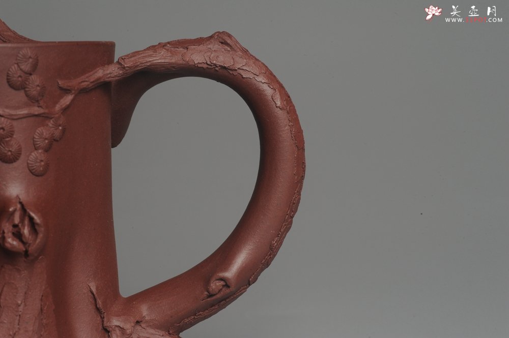 紫砂壶图片：实力派全手工木棉松桩 气质非凡 肌理自然生动 难度大 - 宜兴紫砂壶网