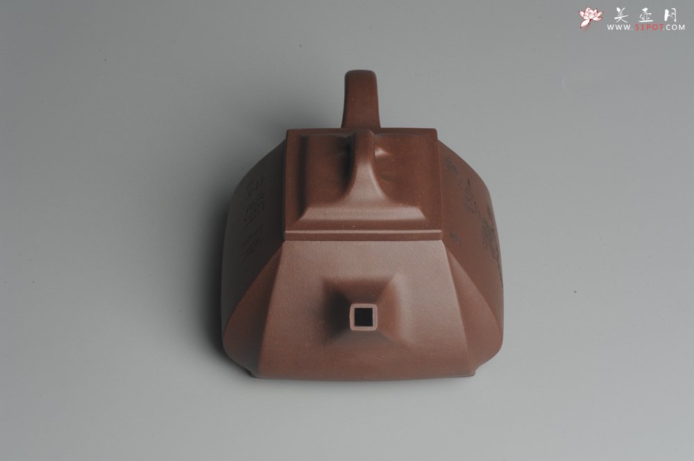 紫砂壶图片：美壶特惠 用心之作 进步之作 细节到位 做工精良 方健老师精心装饰花鸟精工抽角石瓢 只为看得见的朋友 - 宜兴紫砂壶网