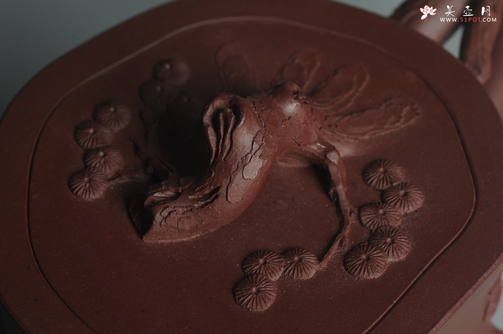 紫砂壶图片：实力派全手工木棉松桩 气质非凡 肌理自然生动 难度大 - 宜兴紫砂壶网