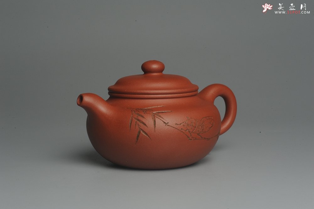 紫砂壶图片：美壶特惠 精致小仿古 子陶刻竹子和知了 寓意知足常乐 茶人醉爱 养后温润如玉 - 宜兴紫砂壶网