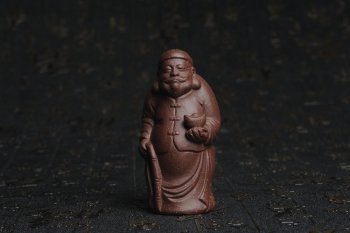 紫砂壶图片：美宠特惠 回馈壶友 精致性价比紫泥老财主茶宠高7.8cm左右 - 宜兴紫砂壶网