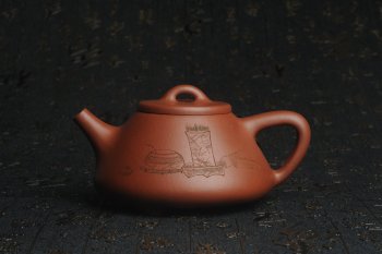 紫砂壶图片：油润底曹青 全手工精品子冶石瓢 骨肉匀挺 清茗堂助工文气装饰菖蒲清供图 文人风骨尽显 - 宜兴紫砂壶网