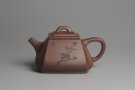 紫砂壶图片：美壶特惠 用心之作 进步之作 细节到位 做工精良 方健老师精心装饰花鸟精工抽角石瓢 只为看得见的朋友 - 宜兴紫砂壶网