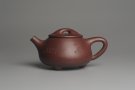 紫砂壶图片：美壶特惠 精致做工经典平盖无为小石瓢 精刻人物 茶人醉爱 - 宜兴紫砂壶网